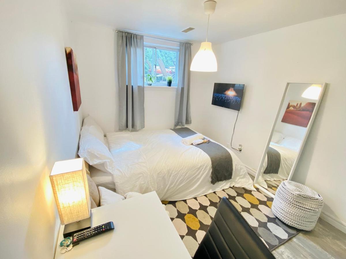 Toronto Bed & Breakfast - Free Parking Luaran gambar