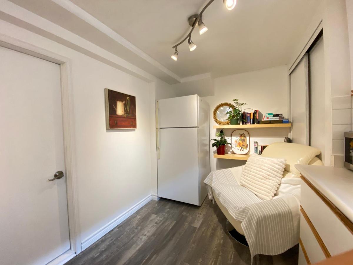 Toronto Bed & Breakfast - Free Parking Luaran gambar