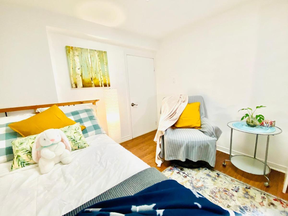 Toronto Bed & Breakfast - Free Parking Luaran gambar